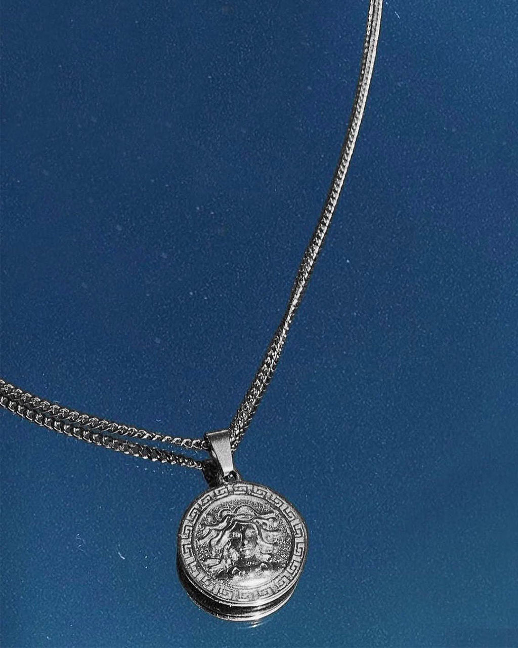 MEDUSA PENDANT